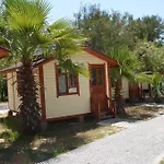 Gorge Club מלון