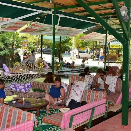 מלון Gorge Club 4*
